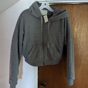 NWT AEROPOSTALE FUZZY INTERIOR GRAY HOODIE JACKET SIZE MEDIUM